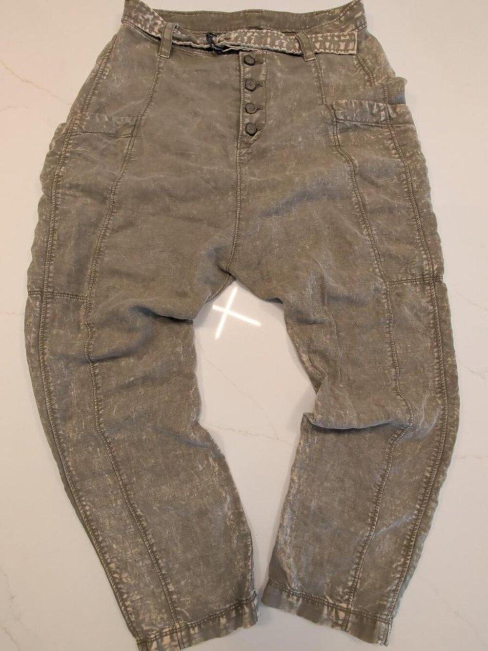 Free People Linen Blend Desert Daze Harem Sz 0 crop Pants Green Distressed Cameo